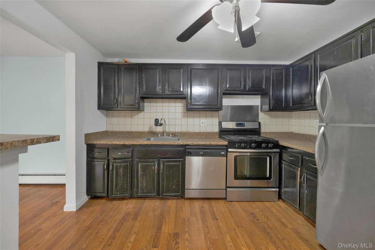 Interior, Kitchen, Stainless Steel Appliances, Wood Texture Flooring