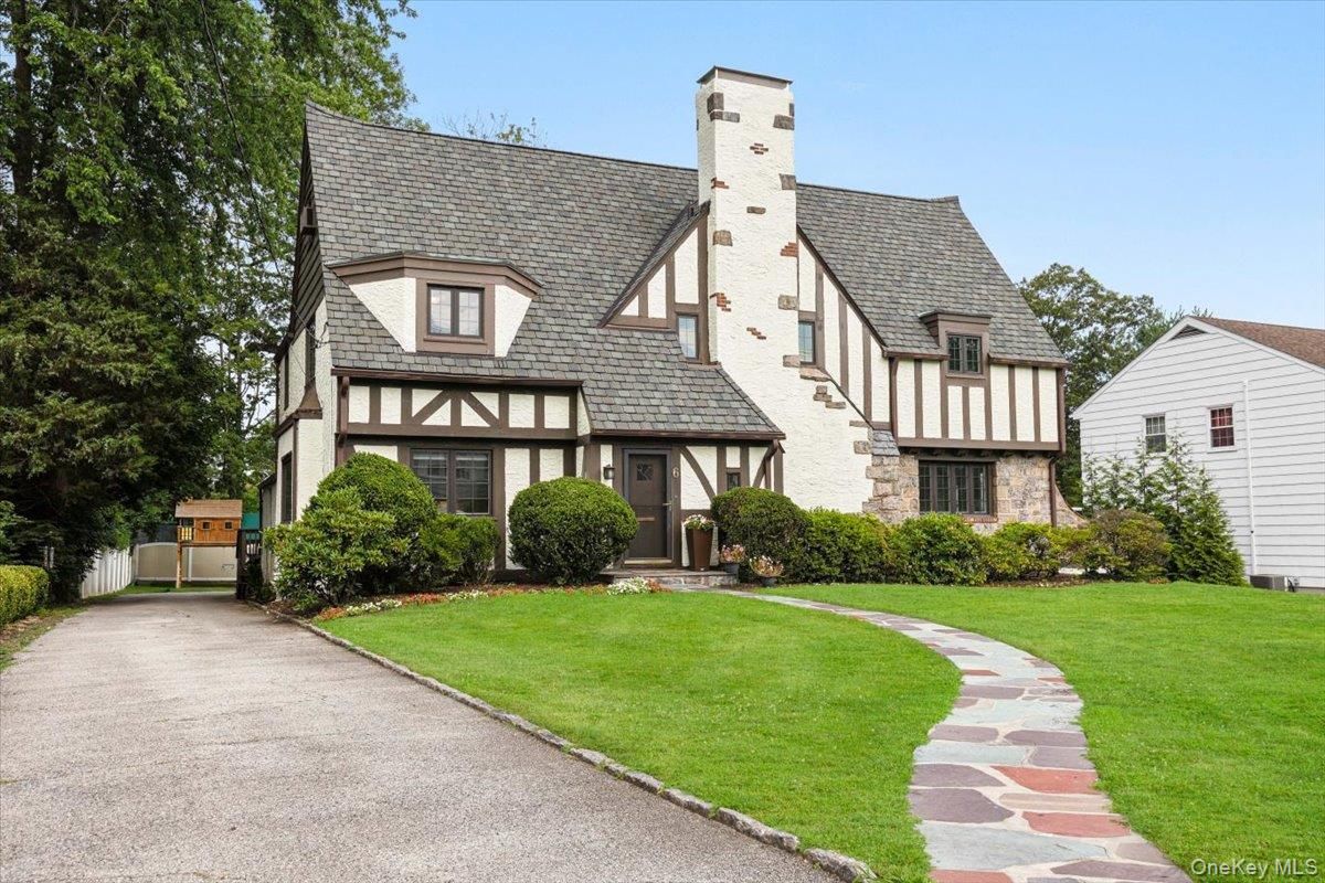 Exterior, Facade, Tudor Revival
