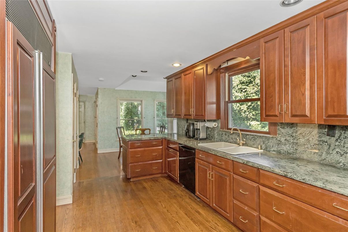 Interior, Kitchen, Recessed Lighting, Wood Texture Flooring
