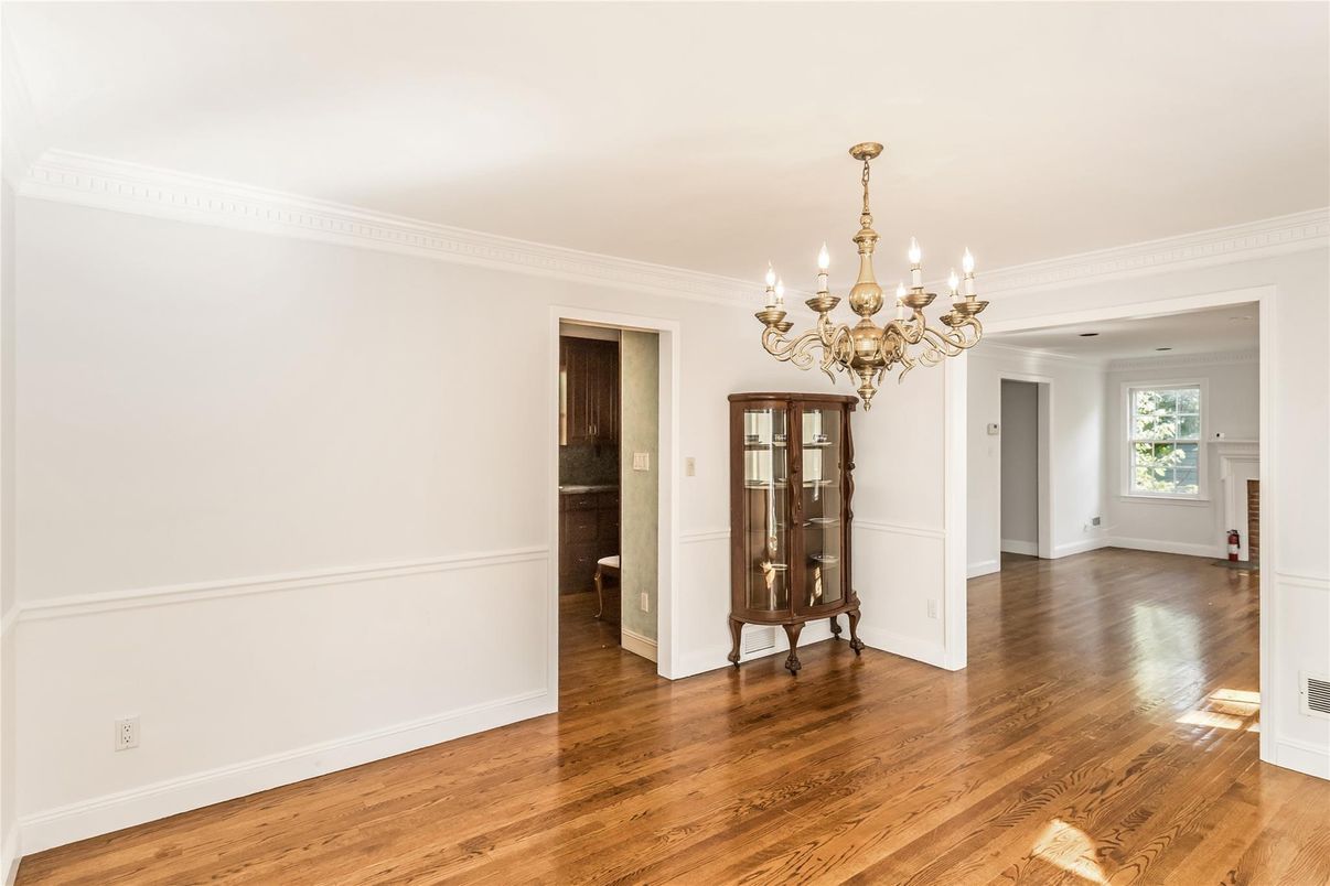 Chandelier, Empty room, Interior, Wood Texture Flooring