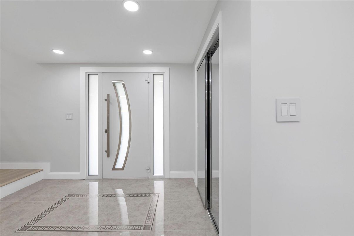 Interior, Recessed Lighting