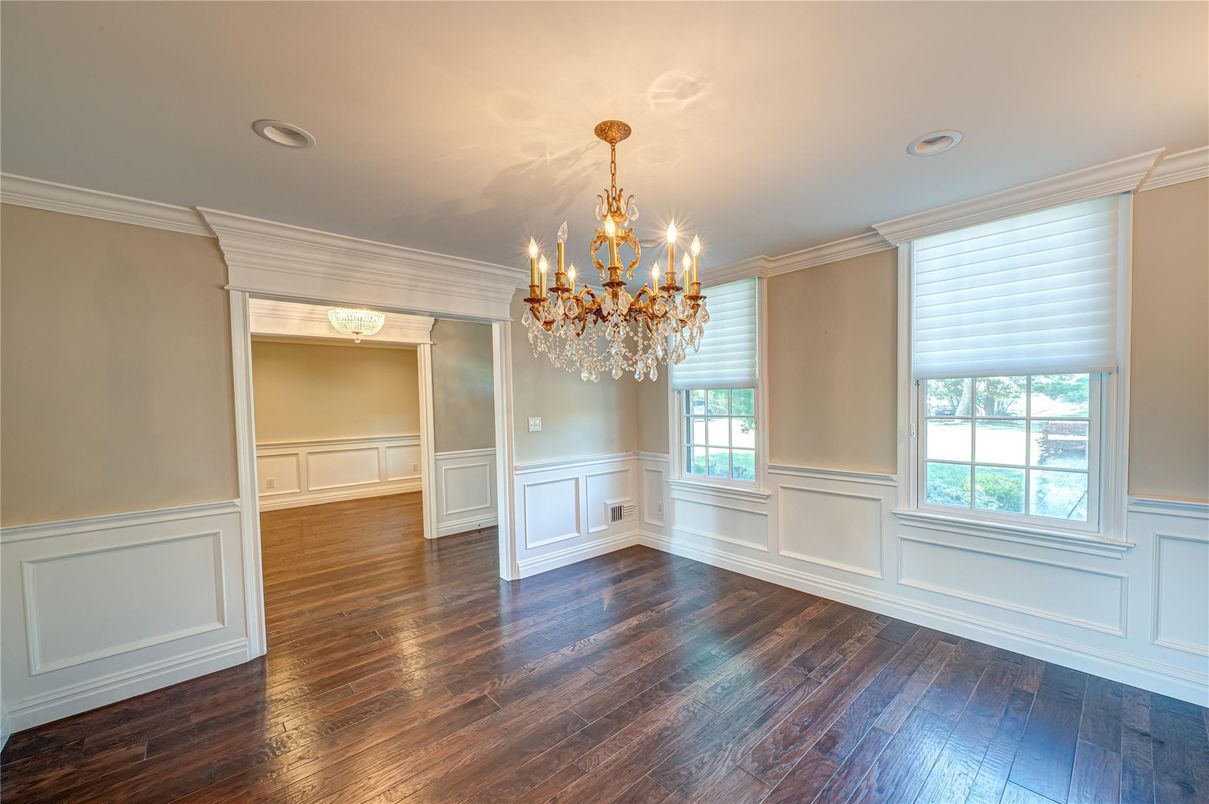 Chandelier, Empty room, Interior, Recessed Lighting, Wood Texture Flooring