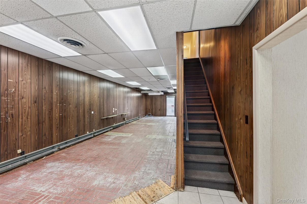 Interior, Wooden Walls