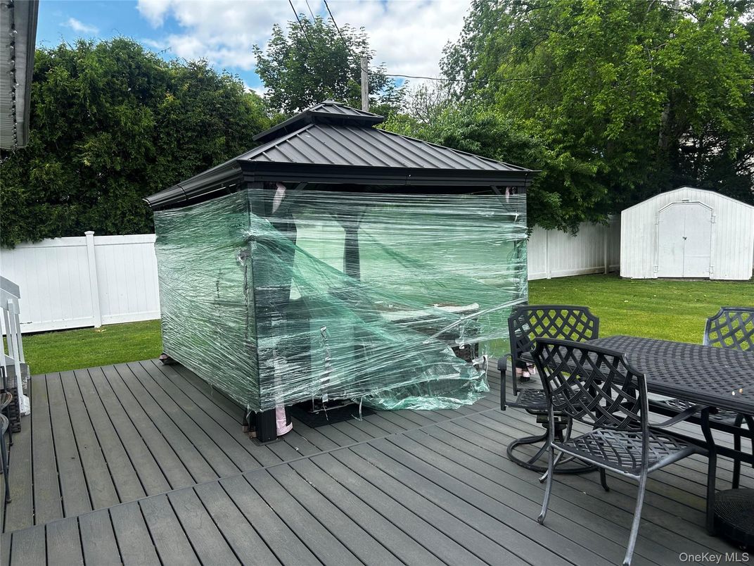 Detached Garage, Exterior, Pool