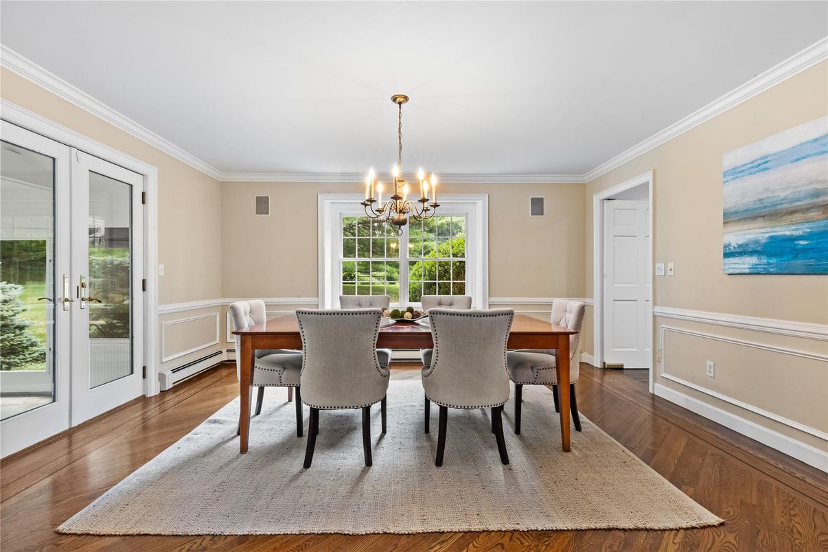 Chandelier, Dining room, Interior, Pendant Lights, Wood Texture Flooring