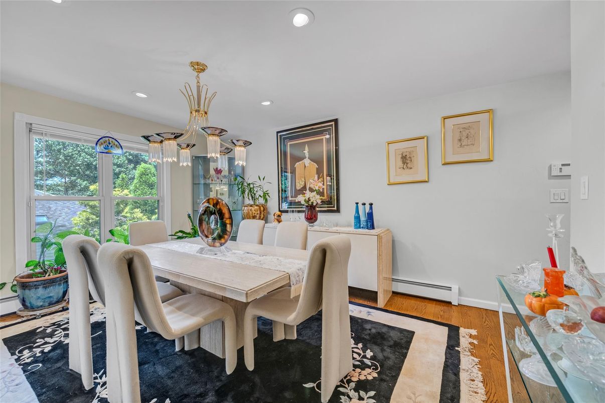 Dining room, Interior, Pendant Lights, Recessed Lighting, Wood Texture Flooring