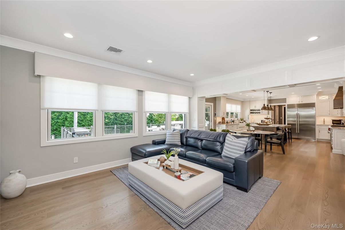 Dining room, Interior, Kitchen, Living room, Pendant Lights, Recessed Lighting, Stainless Steel Appliances, Wood Texture Flooring
