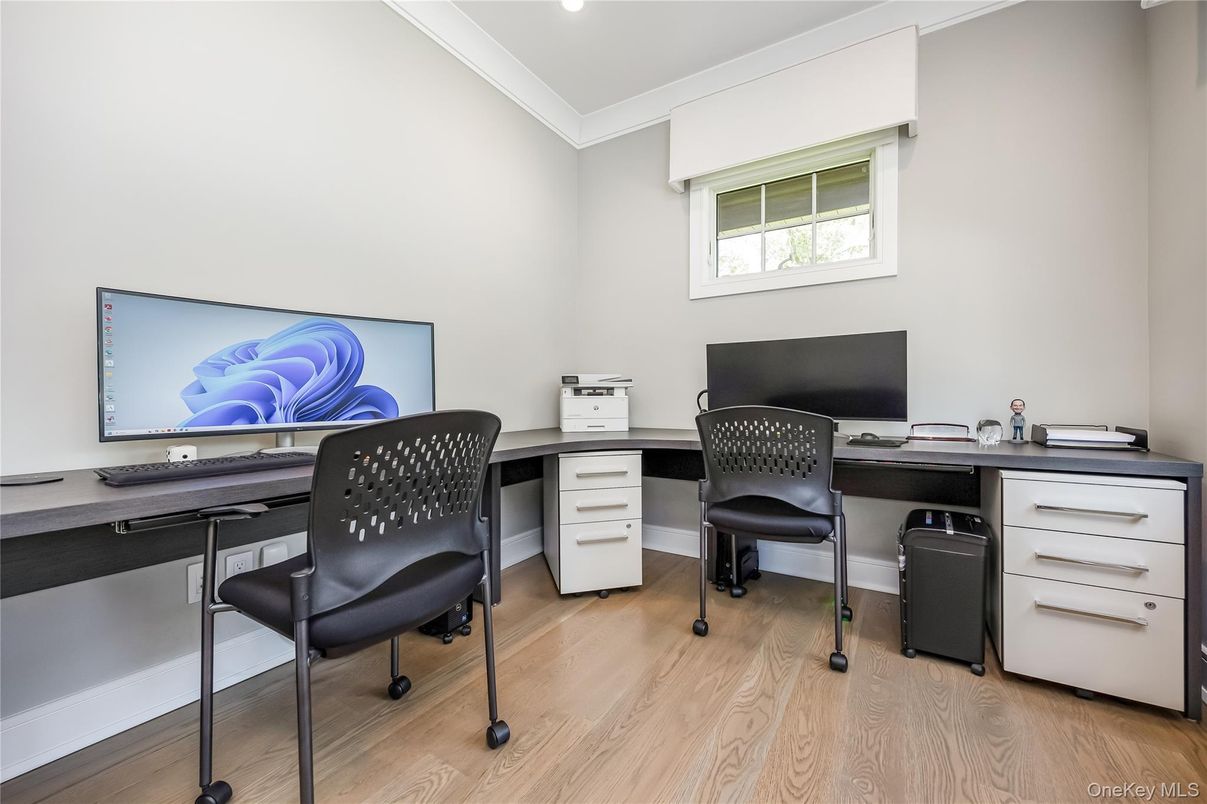 Home Office, Interior, Recessed Lighting, Wood Texture Flooring