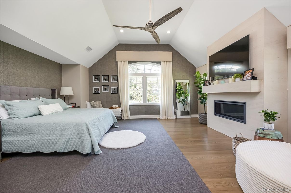 Bedroom, Fireplace, Interior, Recessed Lighting, Wood Texture Flooring