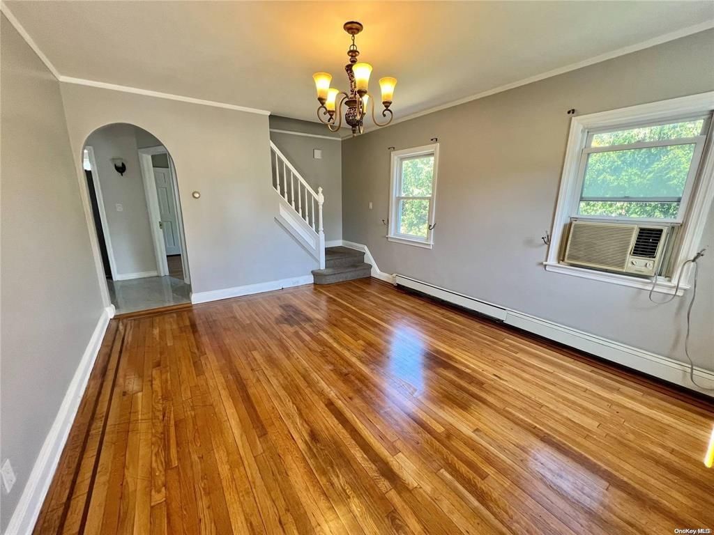 Chandelier, Empty room, Interior, Wood Texture Flooring