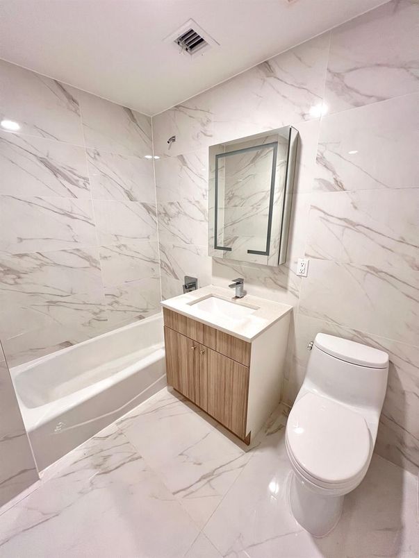 Bathroom, Interior, Marble, Marble Walls, Recessed Lighting