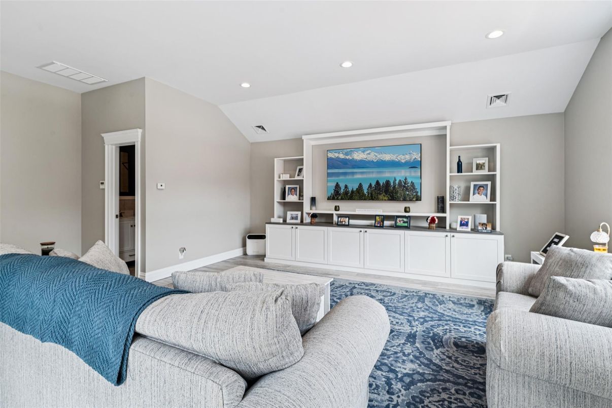 Bedroom, Interior, Living room, Recessed Lighting