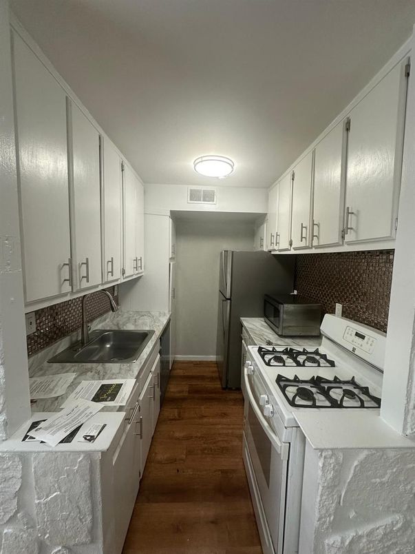 Interior, Kitchen, Wood Texture Flooring
