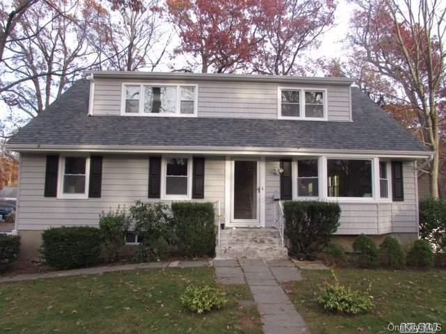 Exterior, Facade, Cape Cod