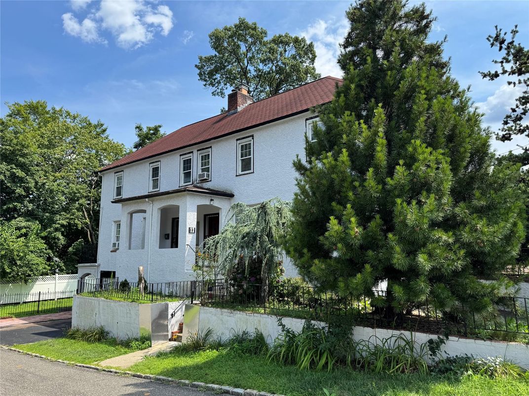 Backyard, Exterior, Facade, Georgian
