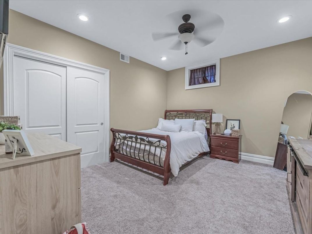 Bedroom, Interior, Recessed Lighting