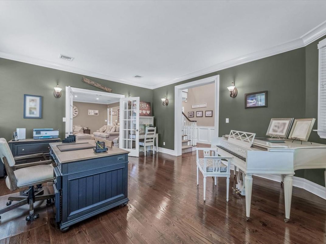 Home Office, Interior, Recessed Lighting, Wood Texture Flooring