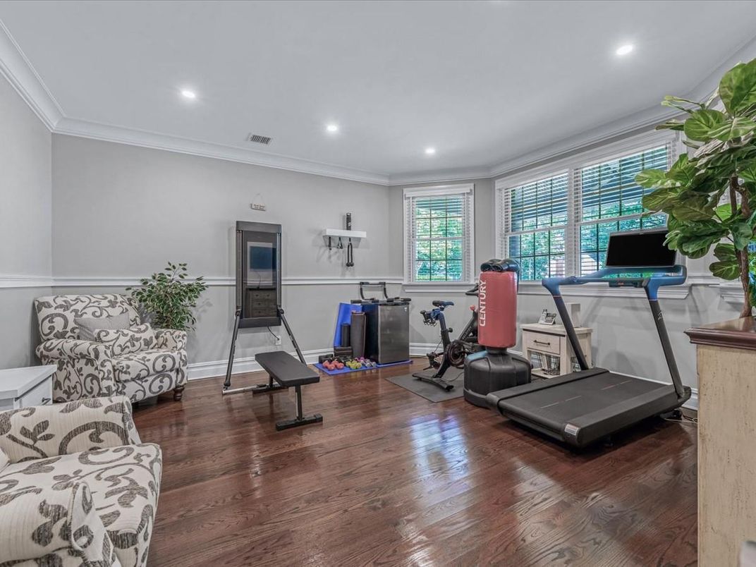 Fitness Equipment, Interior, Recessed Lighting, Wood Texture Flooring