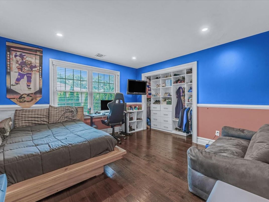 Bedroom, Home Office, Interior, Recessed Lighting, Wood Texture Flooring