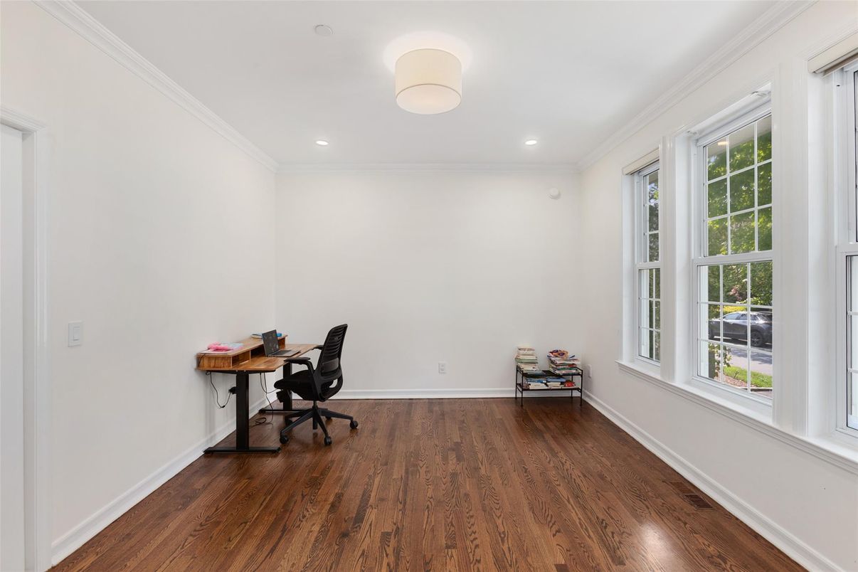 Home Office, Interior, Recessed Lighting, Wood Texture Flooring