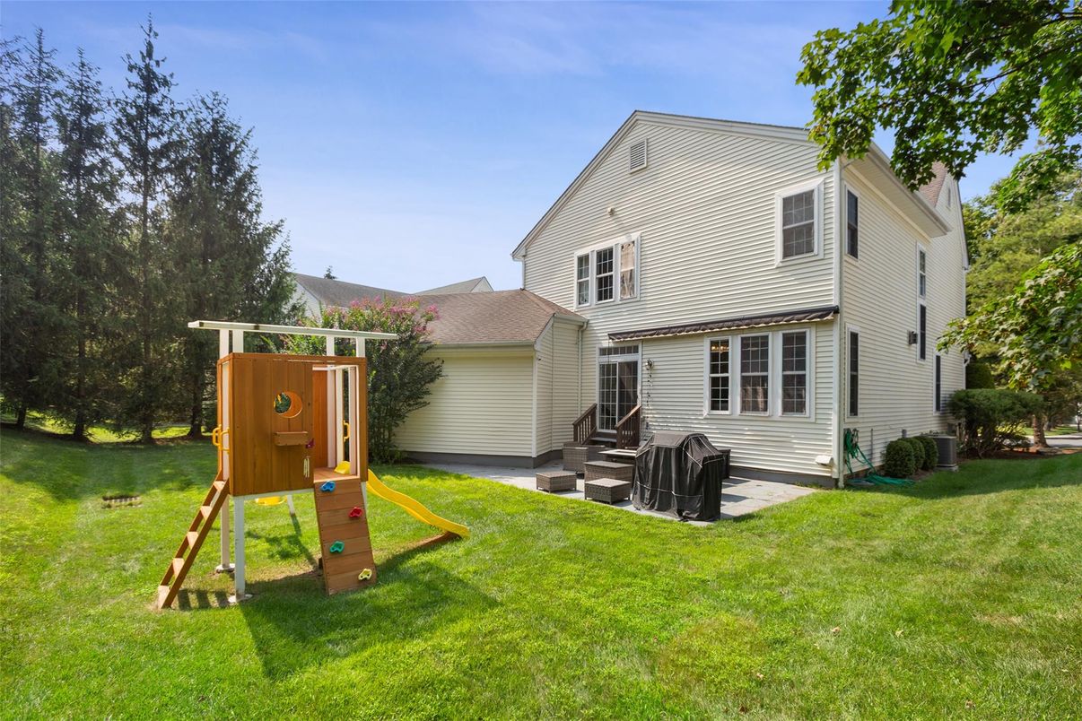 Backyard, Exterior, Playground