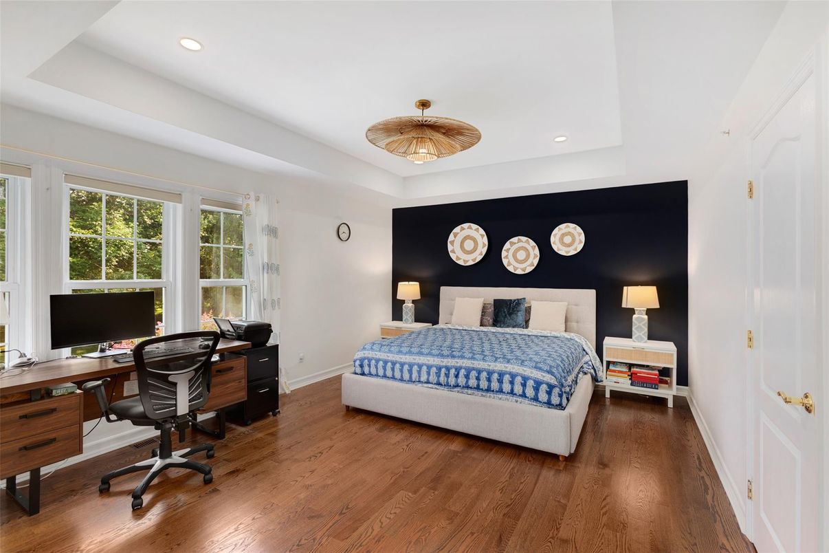 Bedroom, Home Office, Interior, Recessed Lighting, Wood Texture Flooring