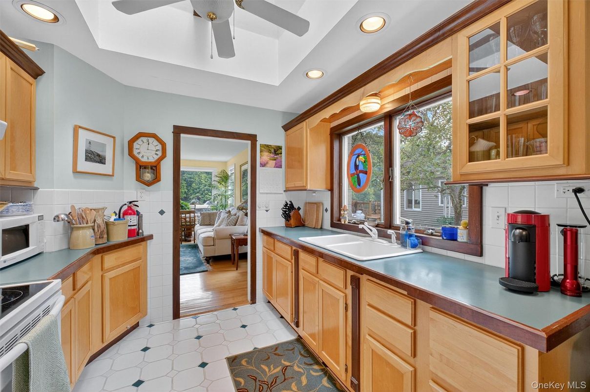 Interior, Kitchen, Living room, Recessed Lighting, Wood Texture Flooring