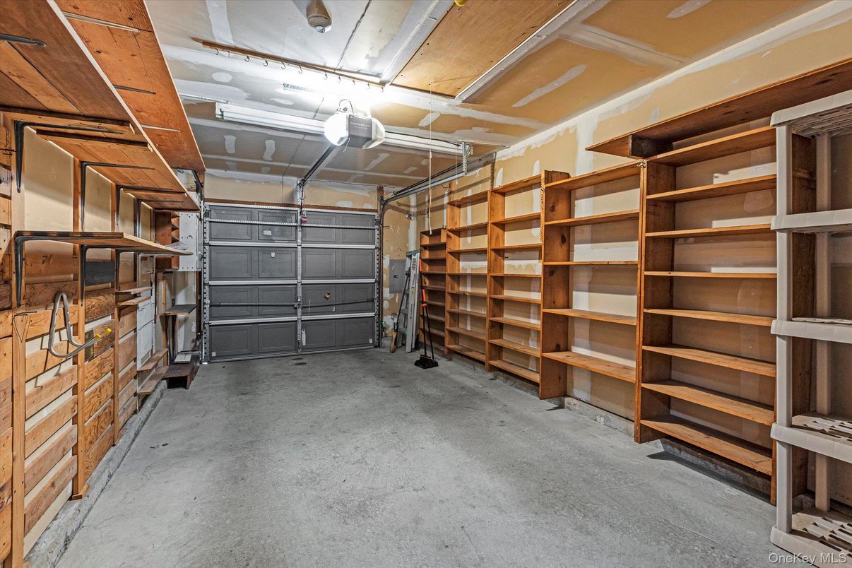 Garage, Interior