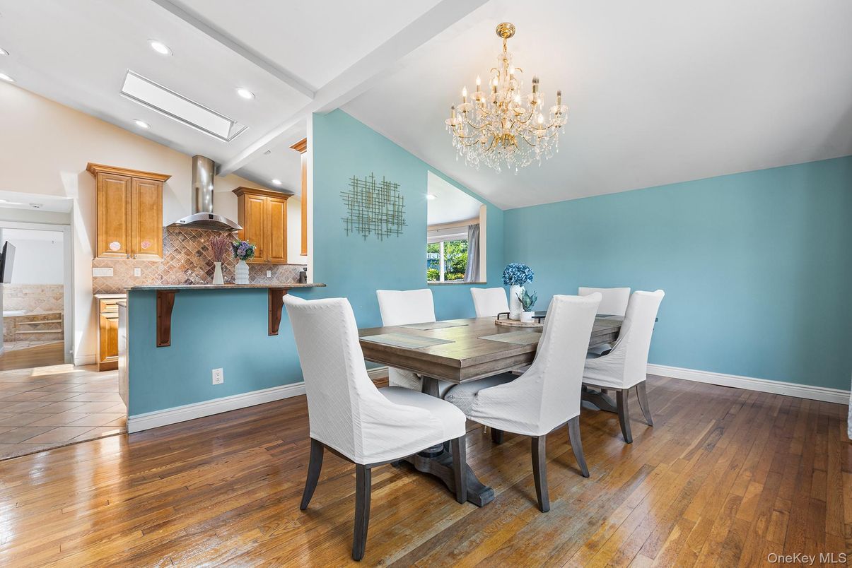 Chandelier, Dining room, Interior, Kitchen, Recessed Lighting, Wood Texture Flooring