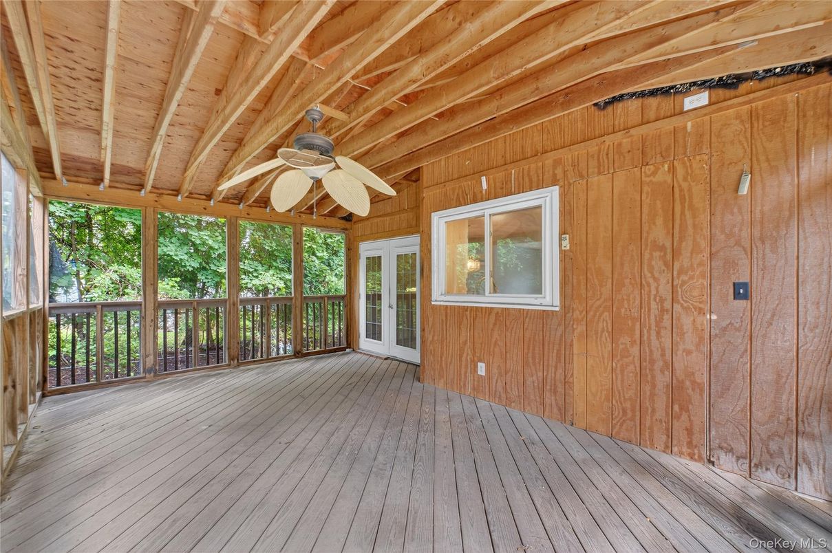 Empty room, Interior, Wooden Beams, Wooden Ceilings, Wood Texture Flooring, Wooden Walls