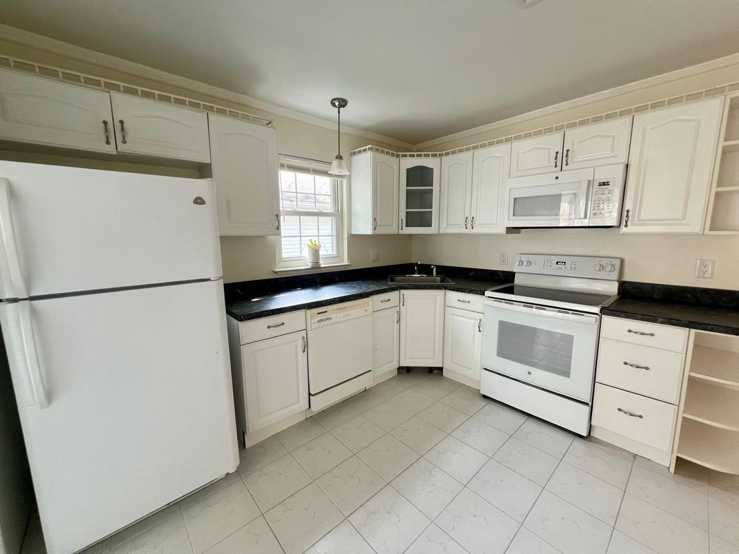 Interior, Kitchen, Pendant Lights