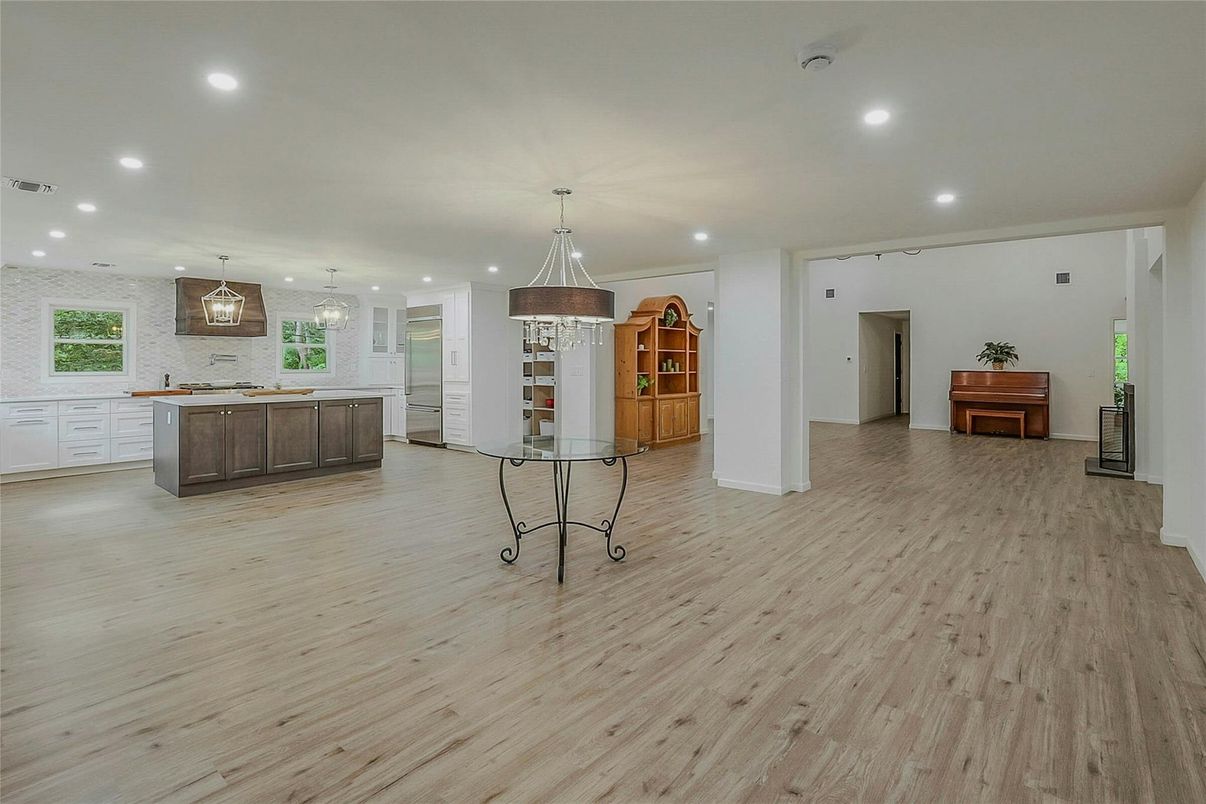 Interior, Kitchen, Pendant Lights, Recessed Lighting, Wood Texture Flooring