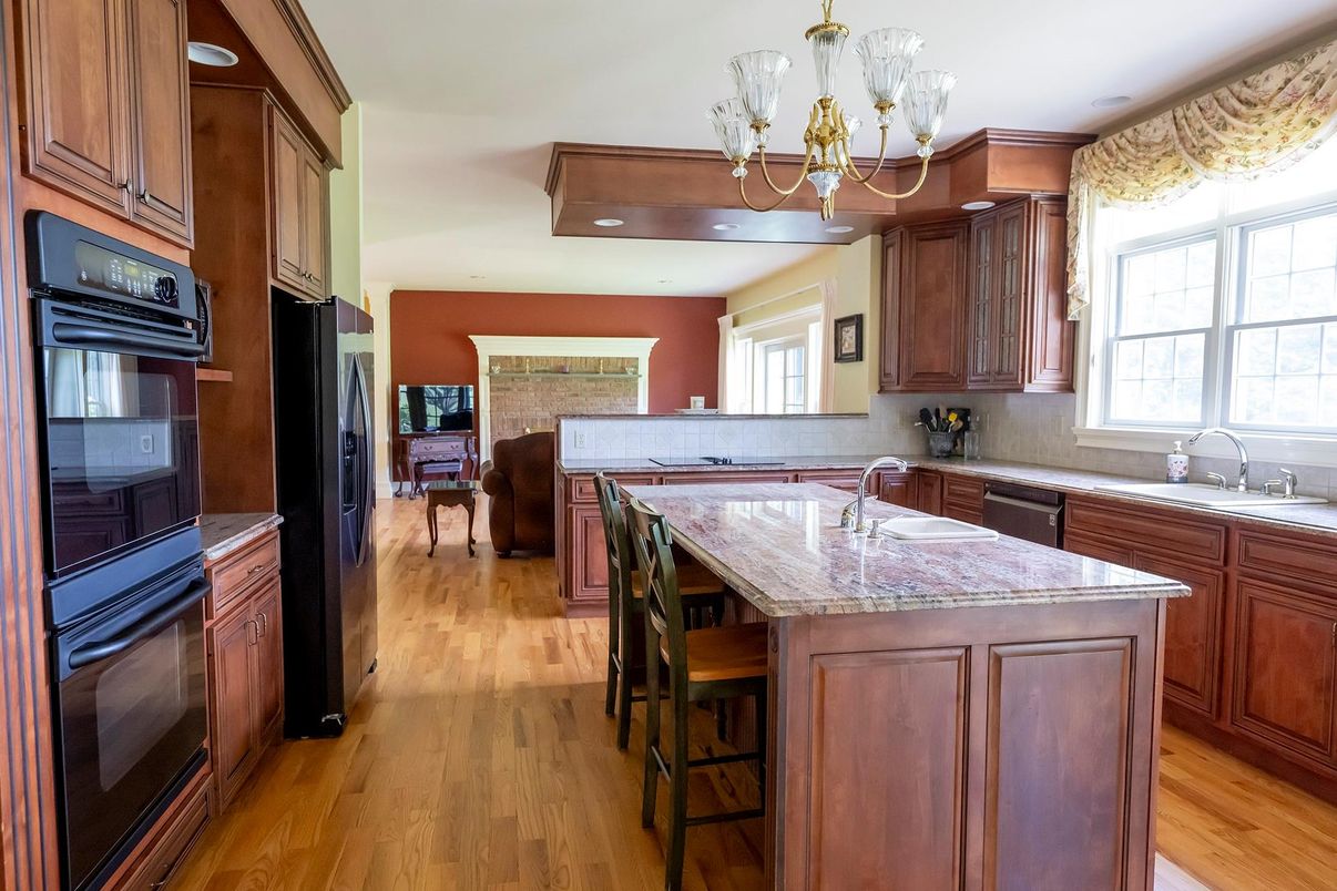 Chandelier, Interior, Kitchen, Recessed Lighting, Wood Texture Flooring