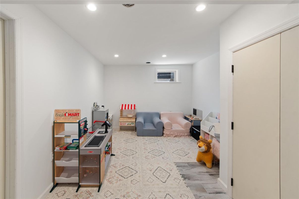Interior, Recessed Lighting