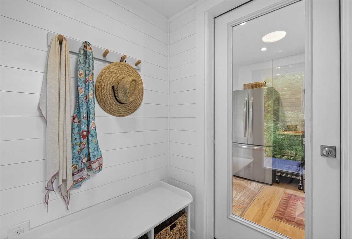 Bathroom, Interior, Recessed Lighting, Wood Texture Flooring