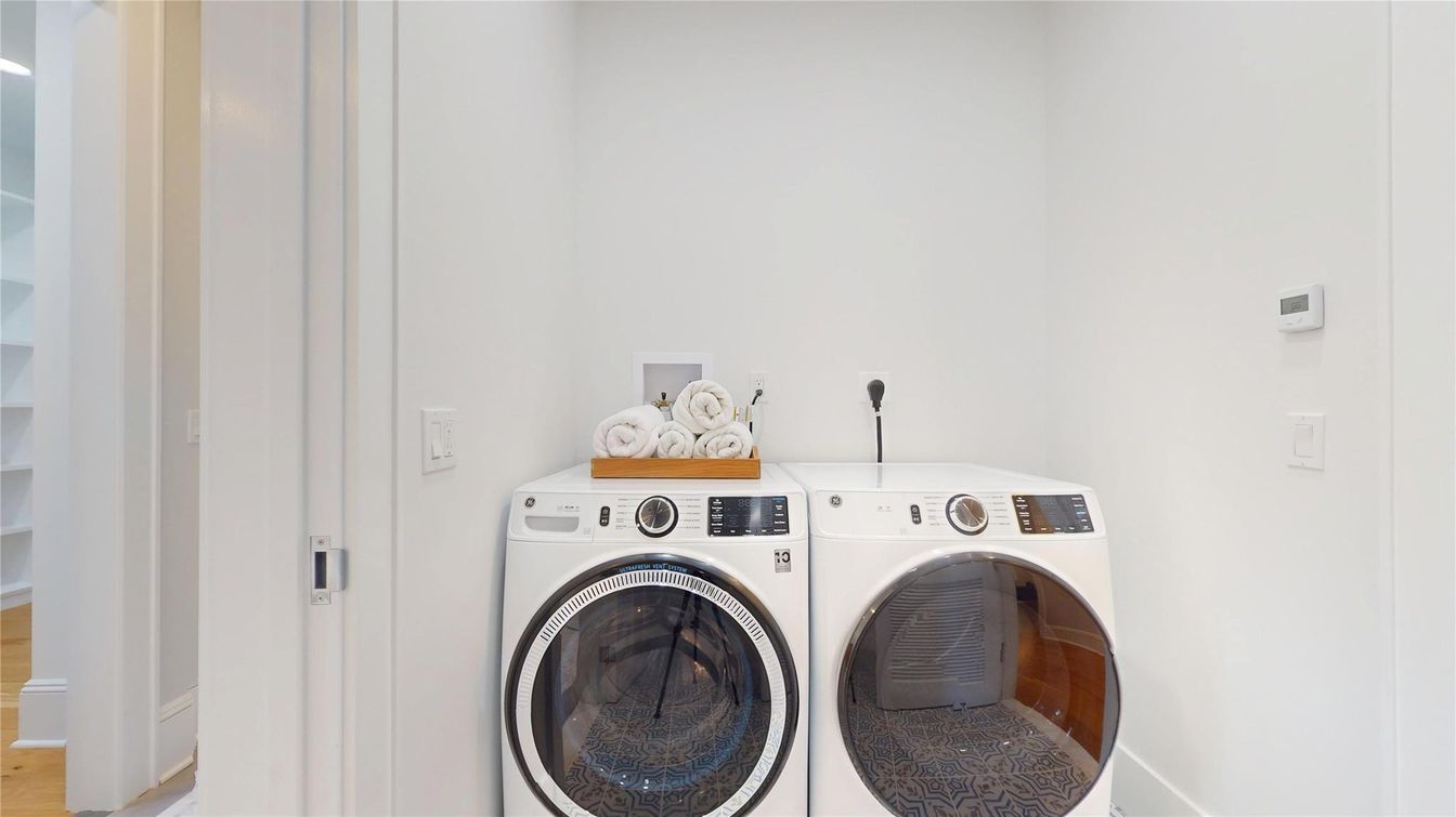 Interior, Washer