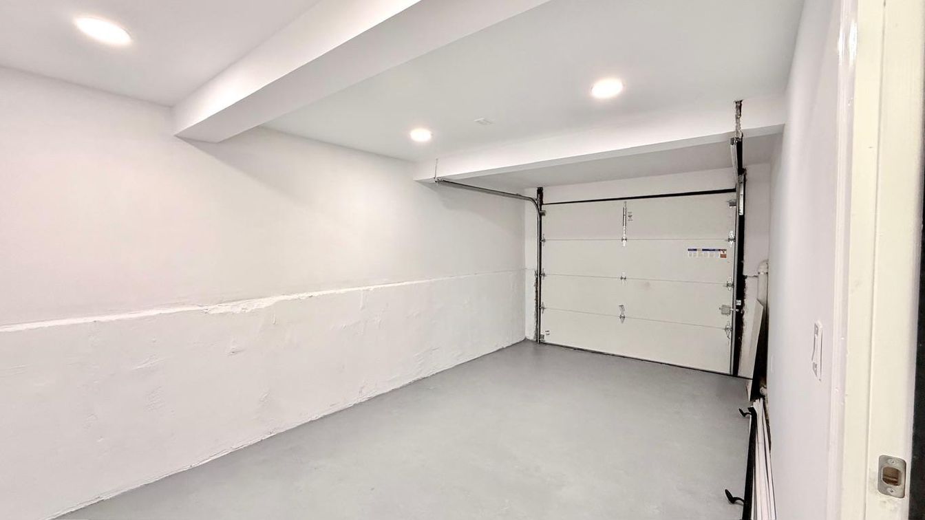 Garage, Interior, Recessed Lighting