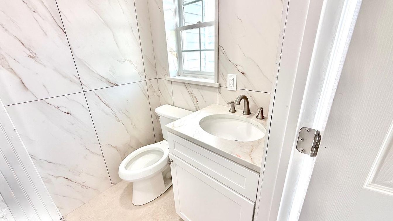 Bathroom, Interior, Marble Walls