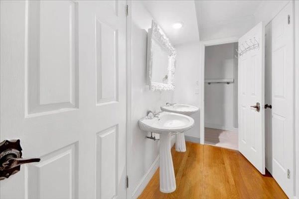 Bathroom, Interior, Recessed Lighting, Wood Texture Flooring