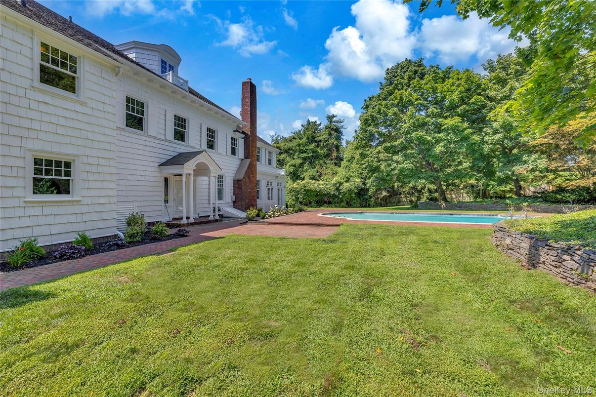 Backyard, Exterior, Pool