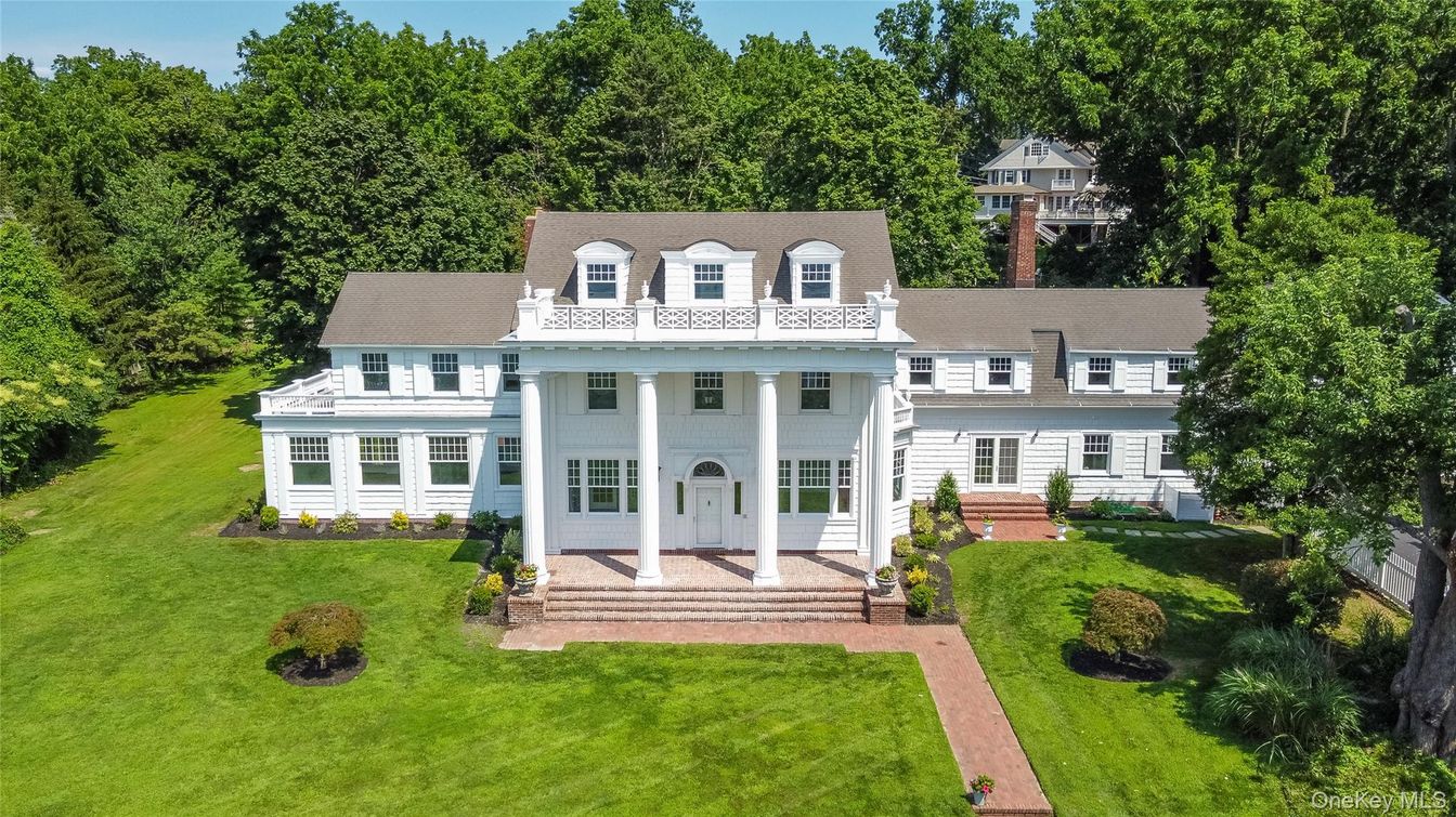 Backyard, Exterior, Facade, Georgian