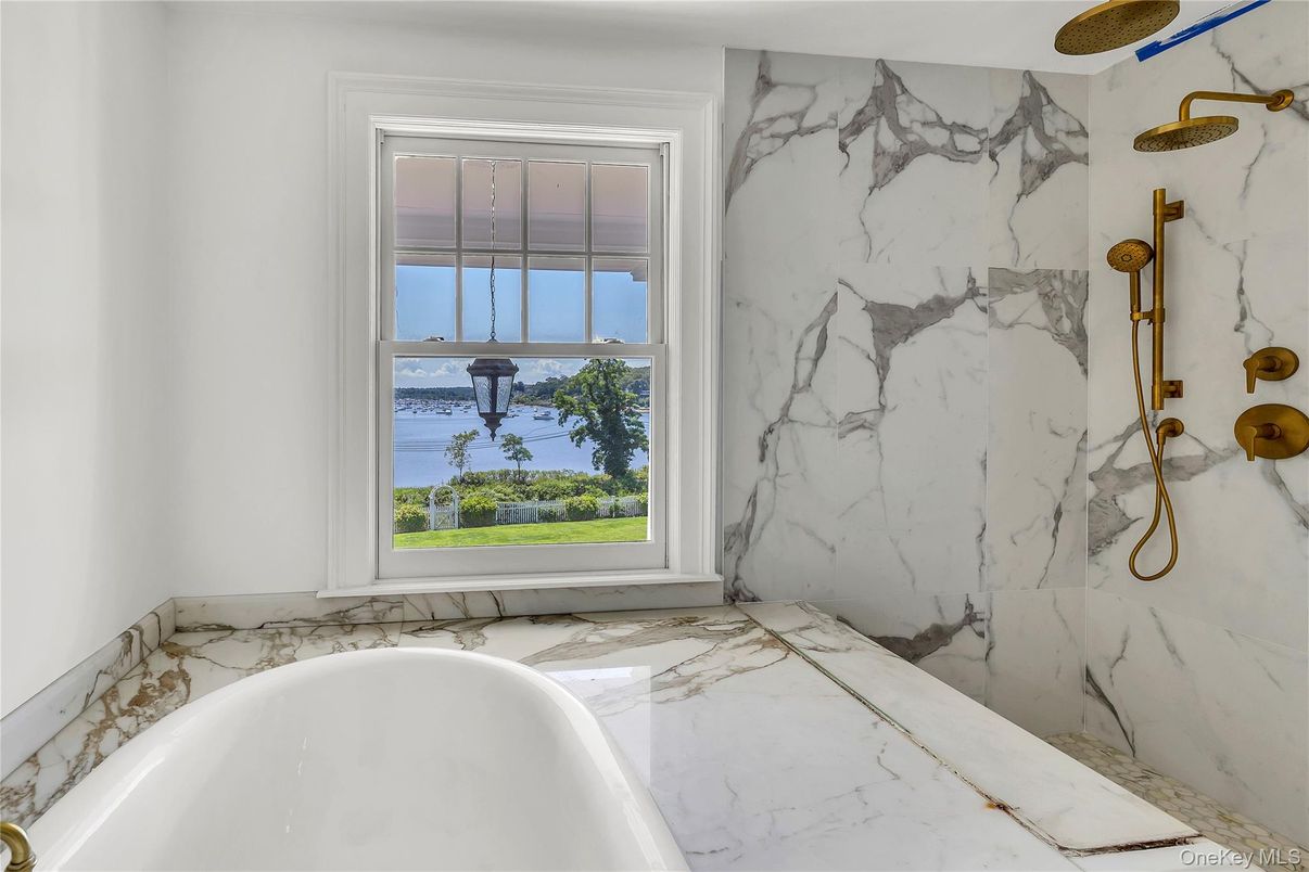 Bathroom, Interior, Marble, Marble Walls, Water