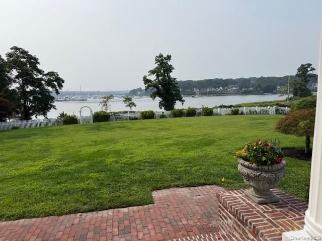 Backyard, Exterior, Water