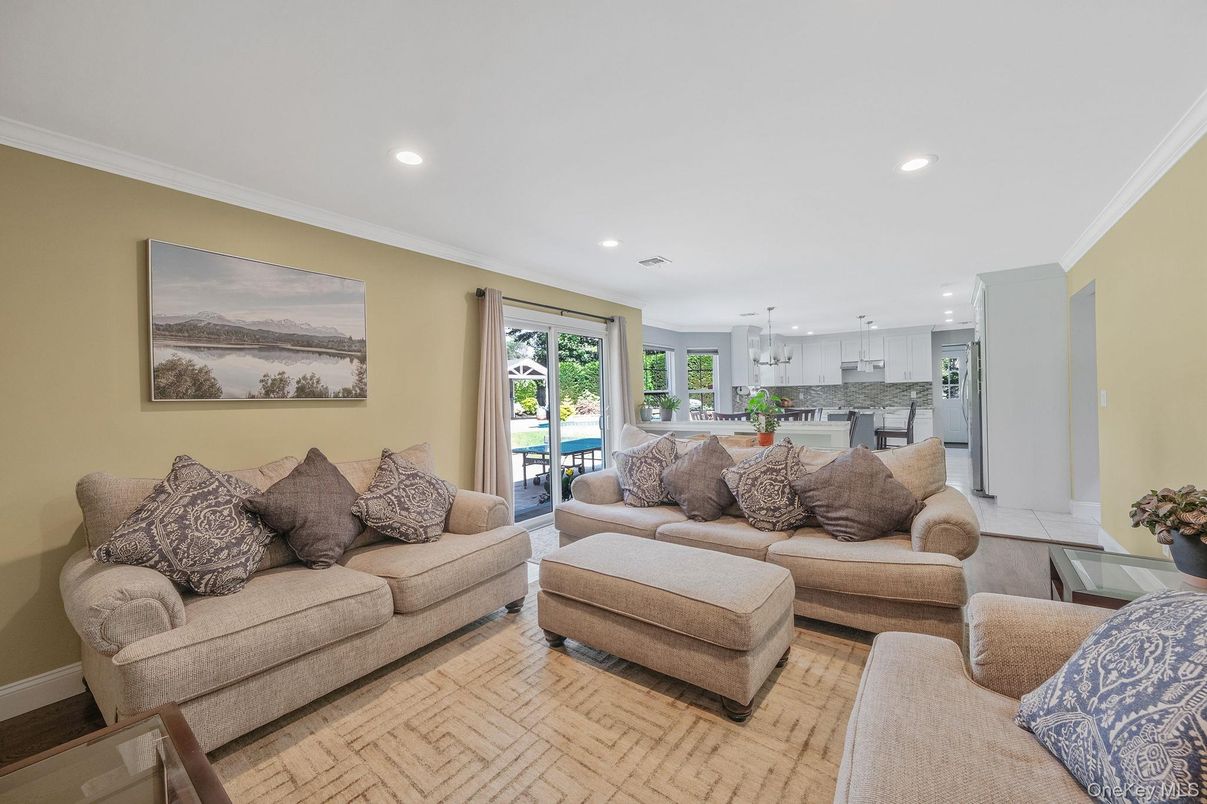 Interior, Kitchen, Living room, Pendant Lights, Recessed Lighting
