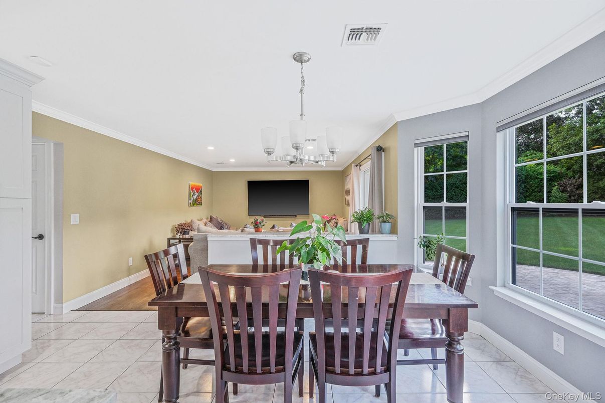 Dining room, Interior, Living room, Marble, Pendant Lights, Recessed Lighting
