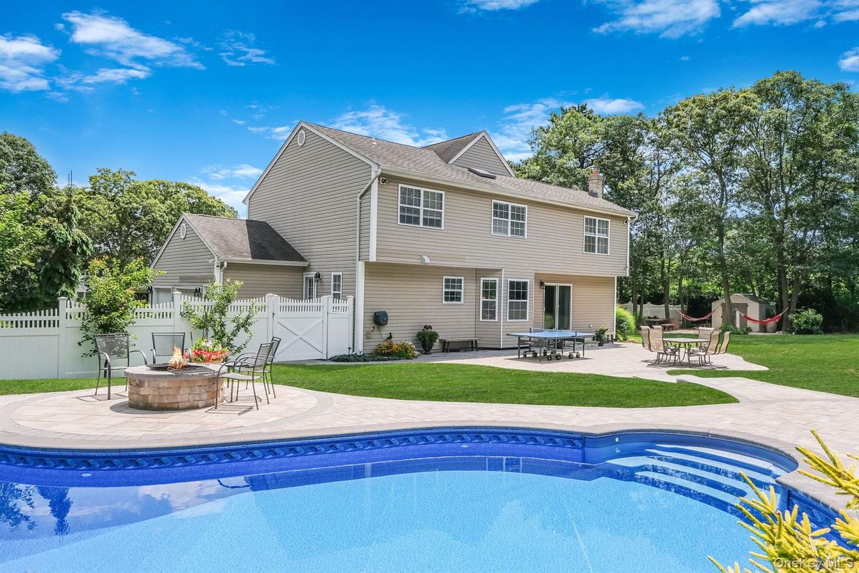Backyard, Exterior, Pool