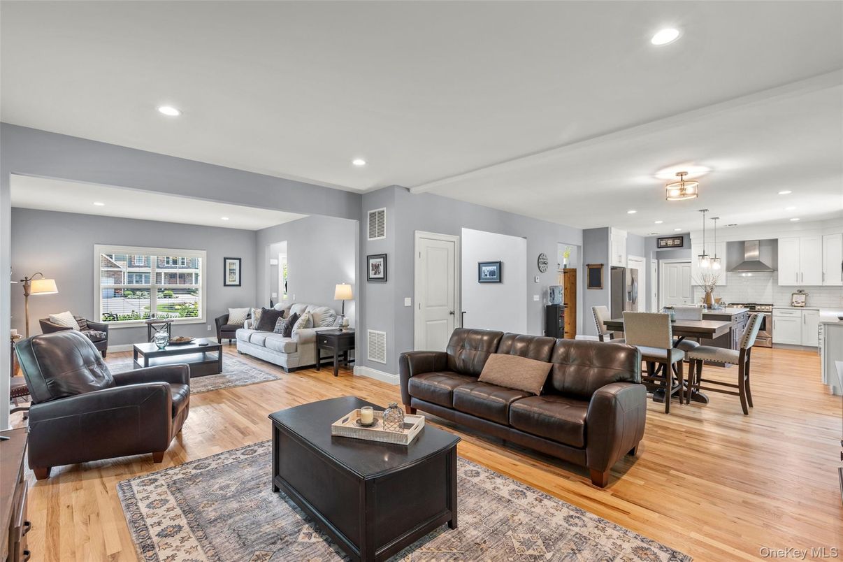 Dining room, Interior, Kitchen, Living room, Pendant Lights, Recessed Lighting, Wood Texture Flooring