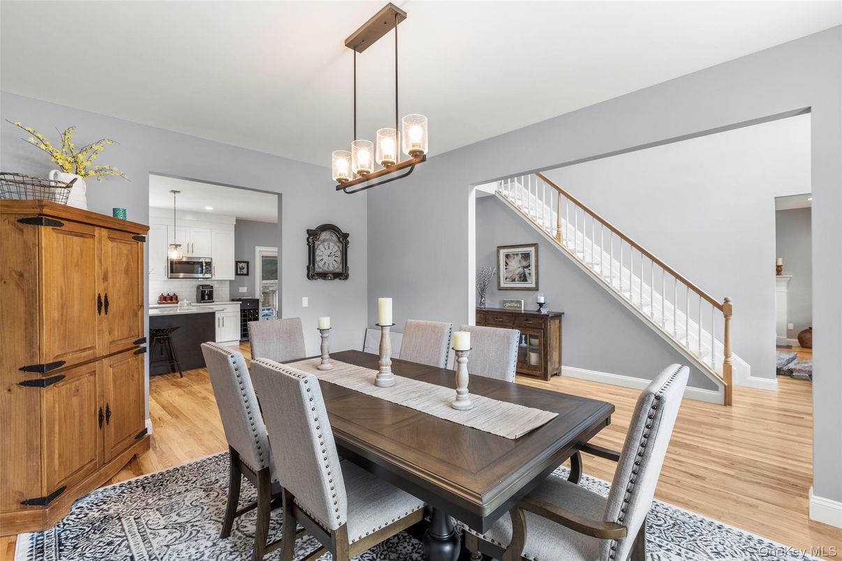Dining room, Interior, Kitchen, Pendant Lights, Recessed Lighting, Wood Texture Flooring