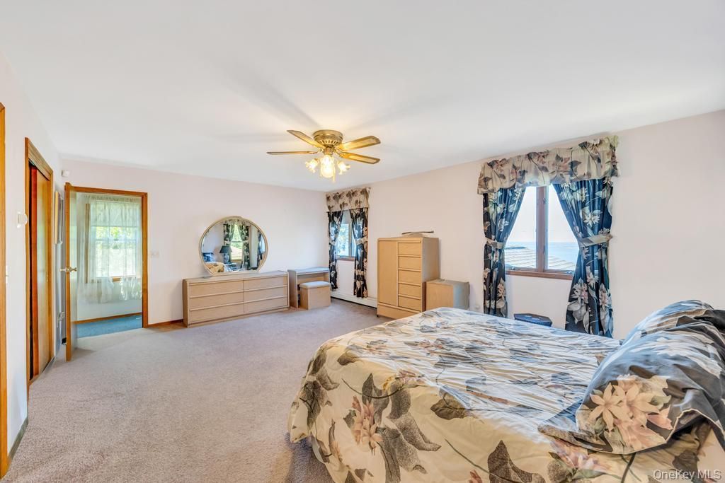 Bedroom, Interior, Water