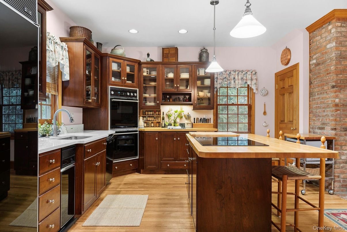 Interior, Kitchen, Pendant Lights, Recessed Lighting, Stone Walls, Wood Texture Flooring